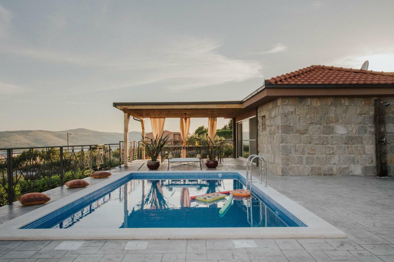 Villa Capri House à Seget Vranjica Extérieur photo